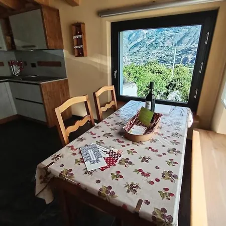 Chez Les Grands-parents, Mimi Cir 0027 بيت للعطل أيمافيلّيس