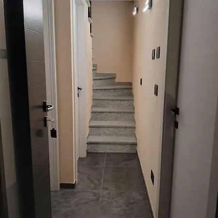 Chez Les Grands-parents, Mimi Cir 0027 بيت للعطل أيمافيلّيس